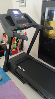 什么牌子跑步机好适合家用_舒华跑步机折叠静音_华为手机手表连接运动监测