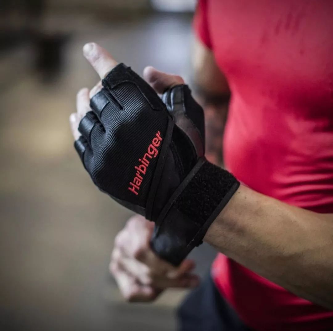 健身手套是否需要戴_健身手套推荐 知乎_健身手套的作用和好处