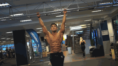 腹肌轮做不下去_卷腹练腹肌效果_卷腹练腹肌的正确方法