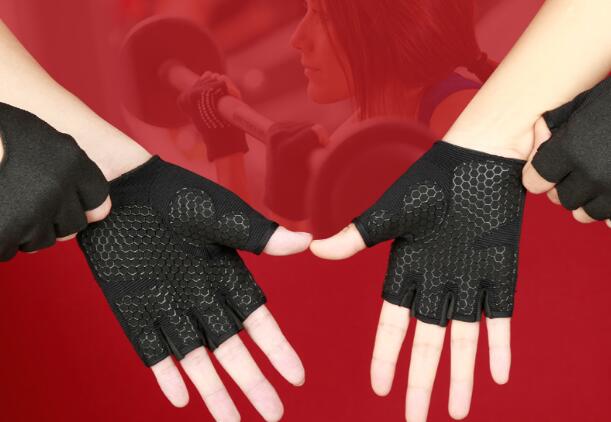 新手健身手套好处_健身初学者要不要带手套_新手健身手套