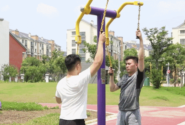 上海社区体育设施分布_单人站综合训练器使用_社区健身器材使用方法