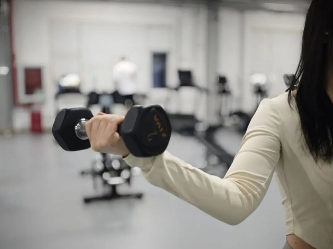 运动几分钟才有效果_综合力量训练器_运动时间多久最合适