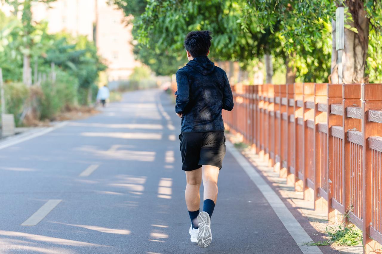 锻炼身体能强肾吗_中等强度有氧运动改善肾功能_快走补肾