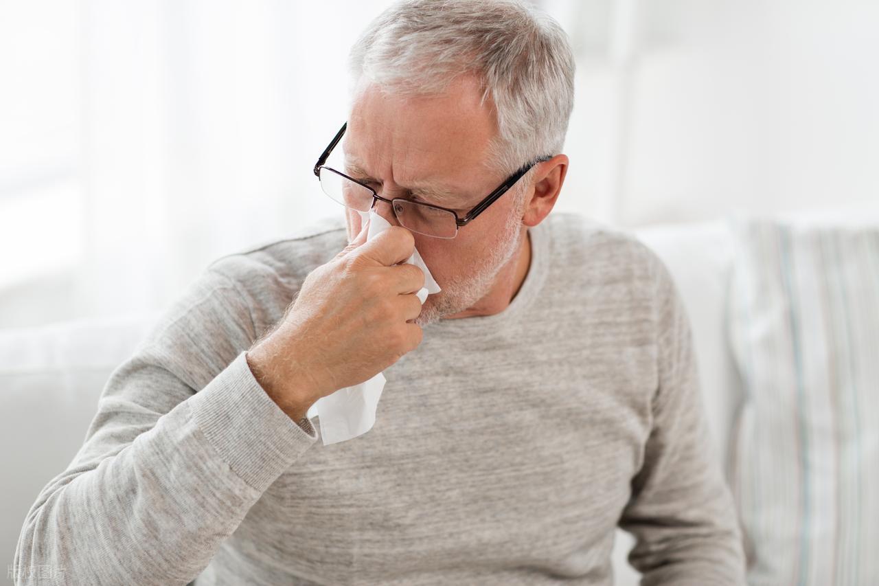 肺气肿春季护理_做力量训练时呼吸方法_肺气肿呼吸训练方法